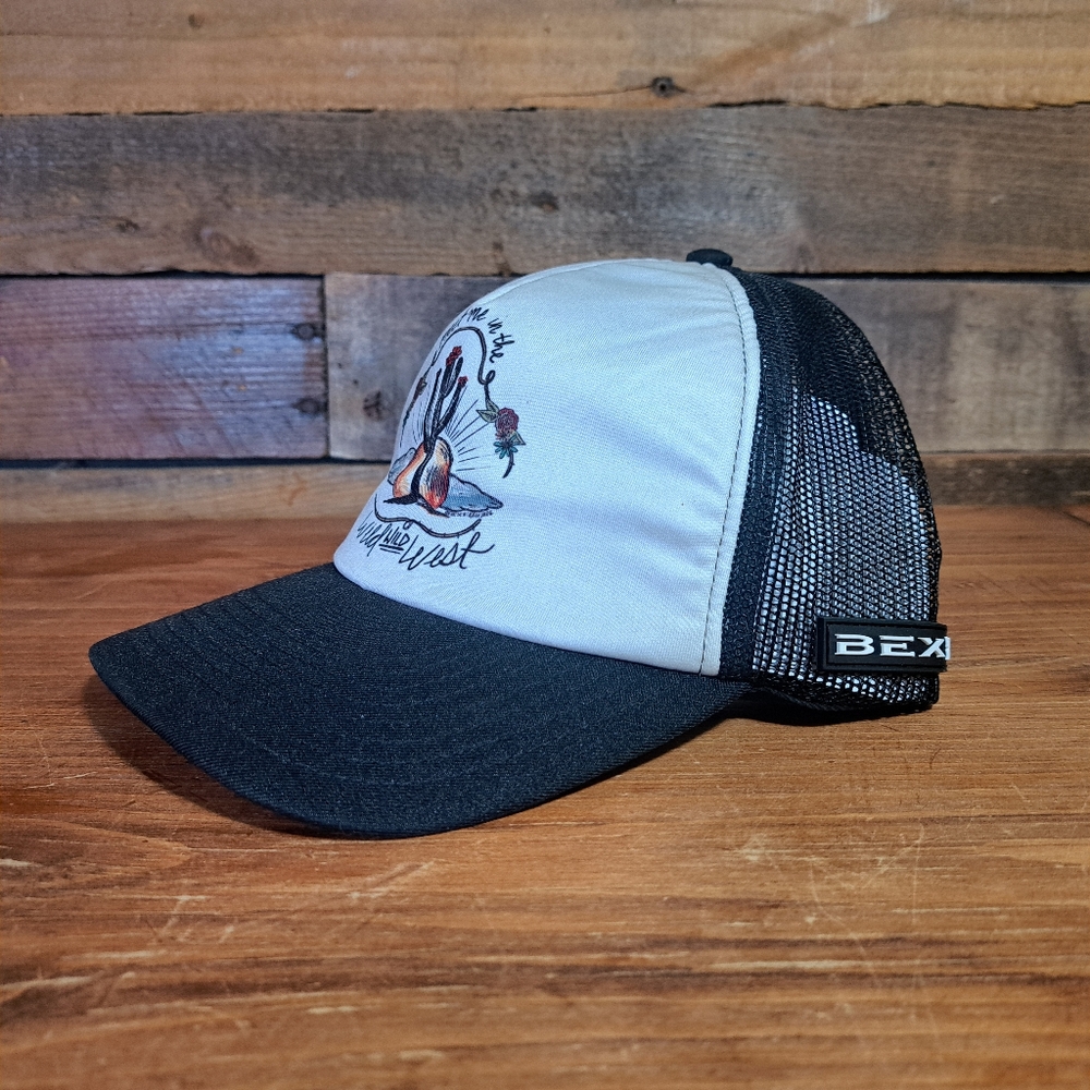 Womens Bex Sunglasses Baseball Cap Black and White Meet Me In The Wild Wild West - Picture 1 of 5